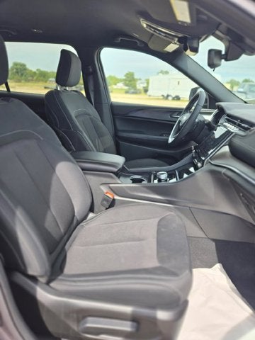 2024 Jeep Grand Cherokee L Laredo 4x4