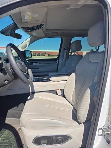 2024 Jeep Wagoneer L Series III 4x4