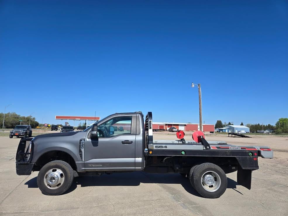 2023 Ford F-350 Chassis DRW