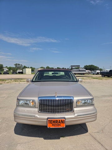 1997 Lincoln Town Car Signature