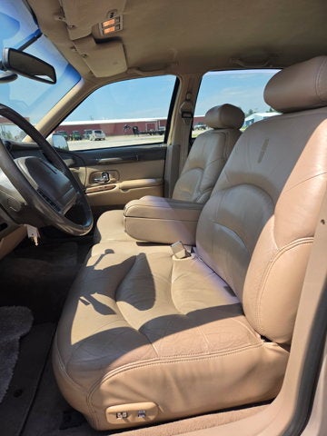 1997 Lincoln Town Car Signature