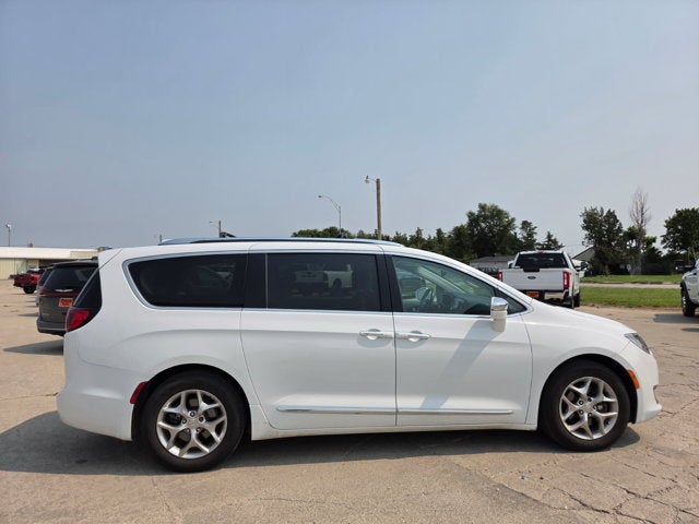 2019 Chrysler Pacifica Limited