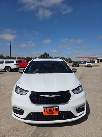2026 Chrysler Pacifica Hybrid Pinnacle