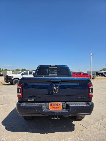 2022 RAM 3500 Laramie Crew Cab 4x4 6'4' Box