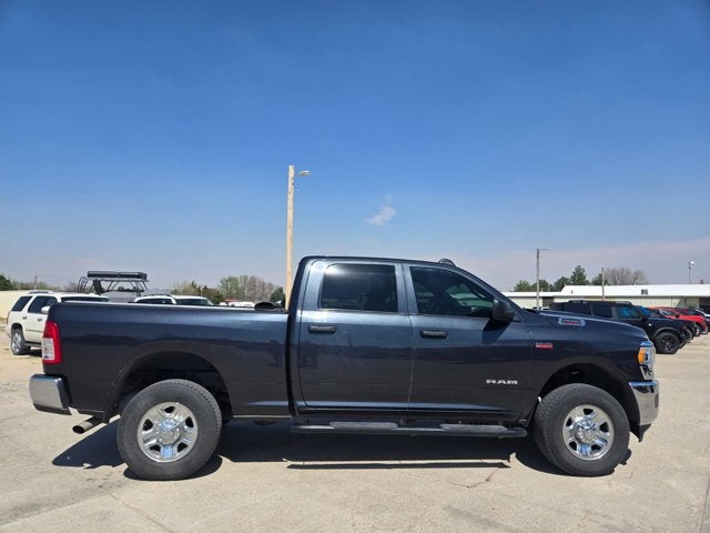 2022 RAM 2500 Tradesman Crew Cab 4x4 6'4' Box