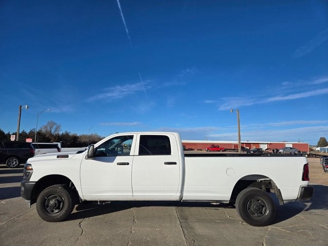 2025 RAM 2500 Tradesman Crew Cab 4x4 8' Box