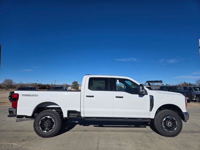 2026 Ford Super Duty F-350 SRW XLT