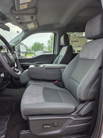 2026 Ford Super Duty F-350 DRW XLT