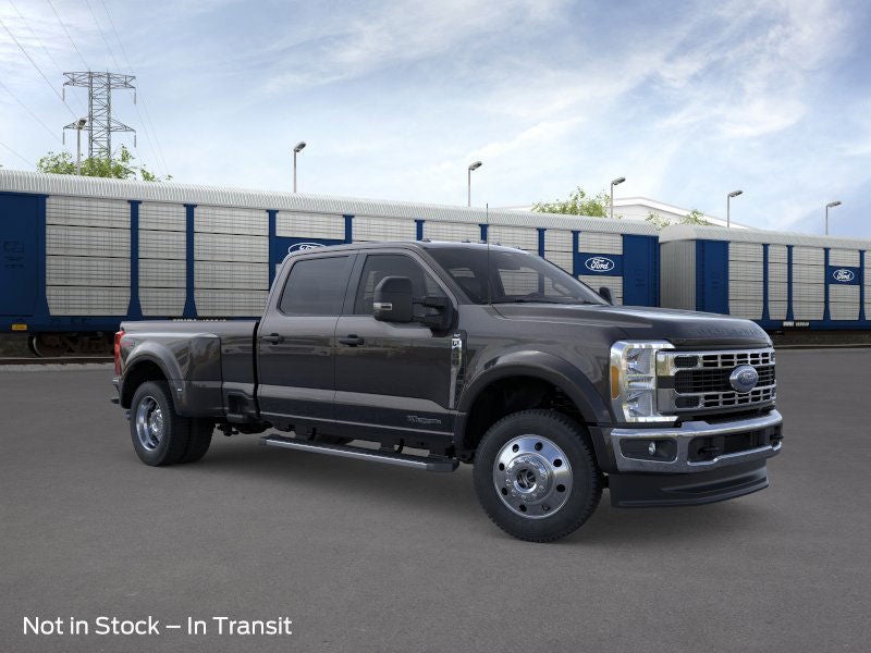 2026 Ford Super Duty F-450 DRW CREW XLT